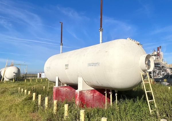 6000 gallon propane tank